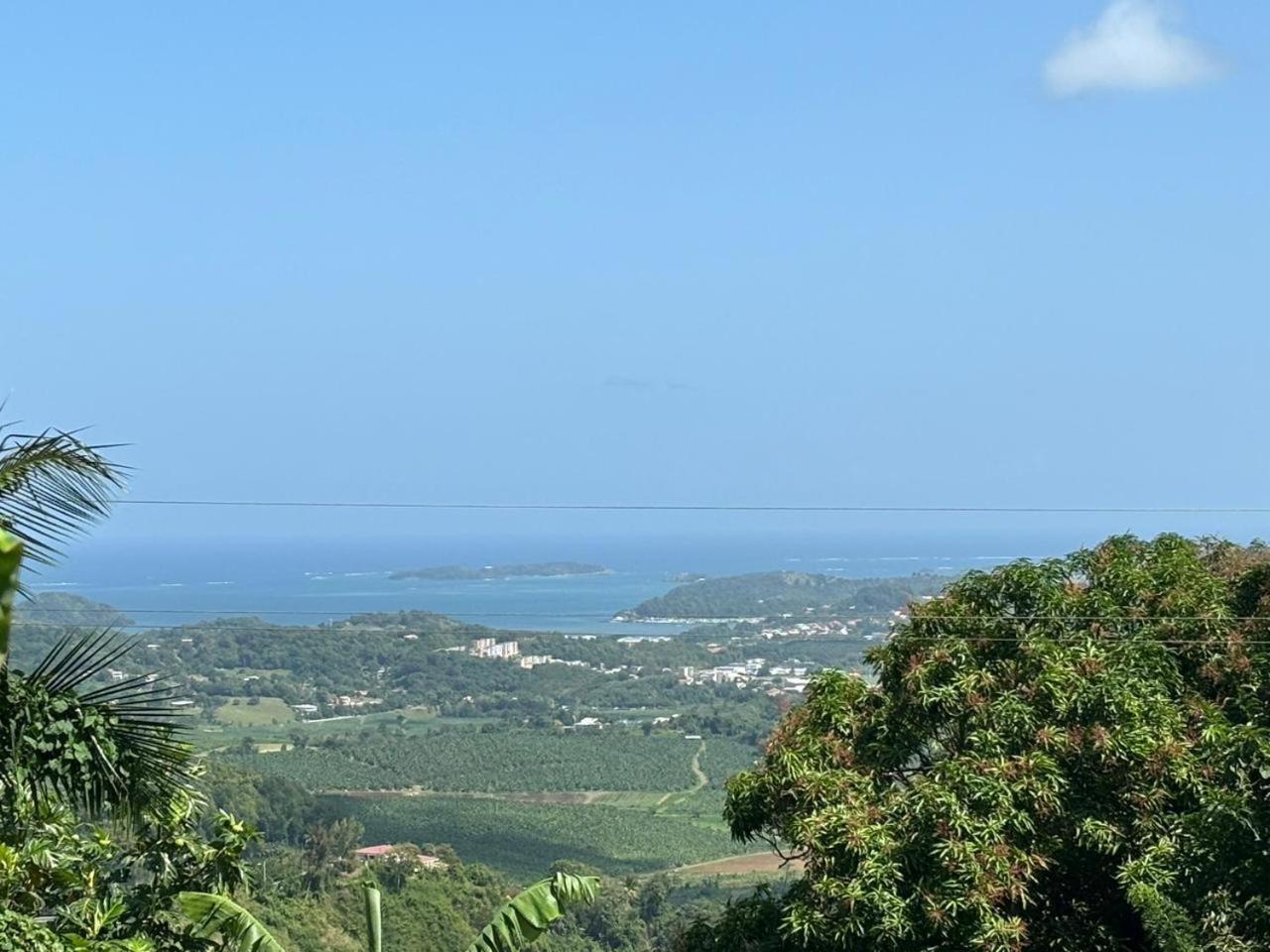 Vue Mer Le Francois Luaran gambar